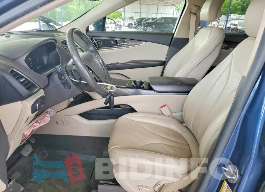 2LMPJ8LP2KBL42554 Photo# 7