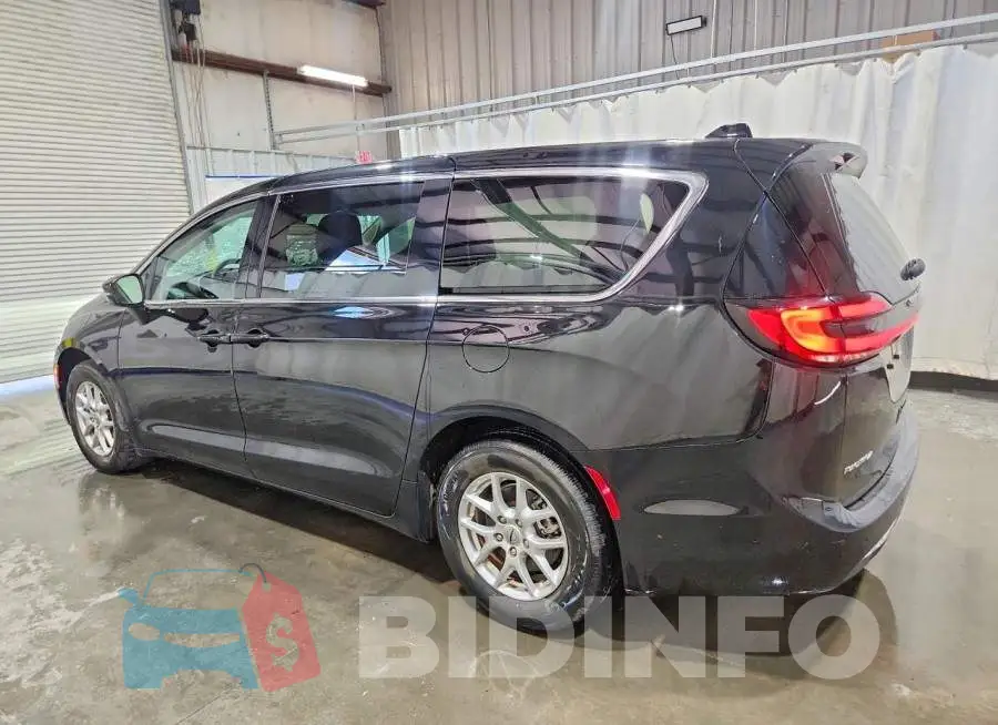 2C4RC1BG4RR178818 Photo# 2