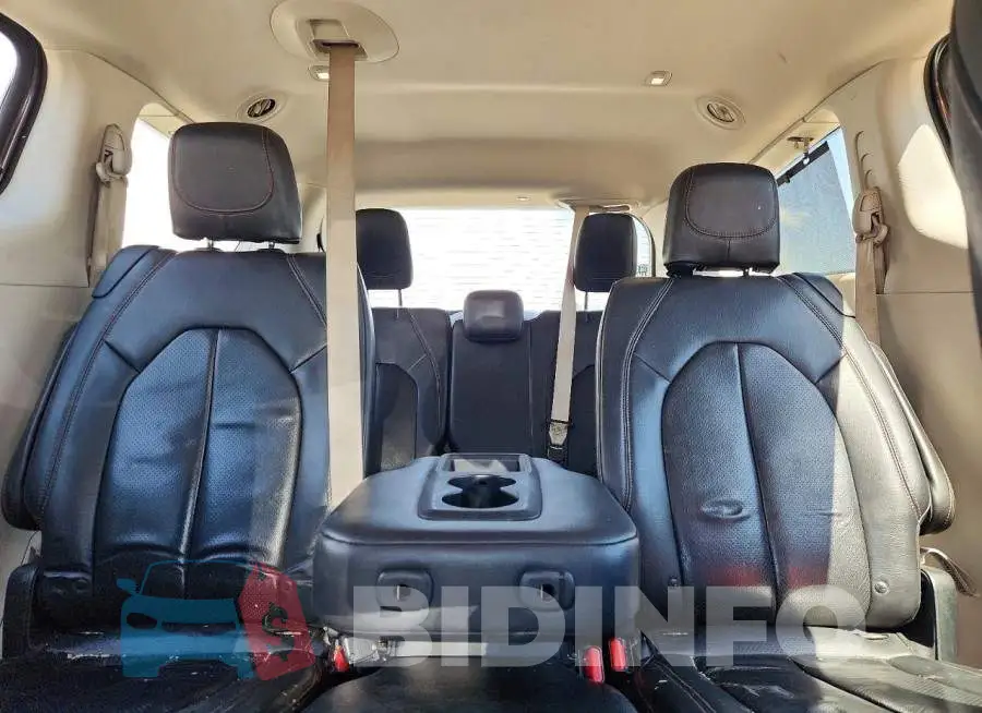 2C4RC1EG7JR108732 Photo# 10