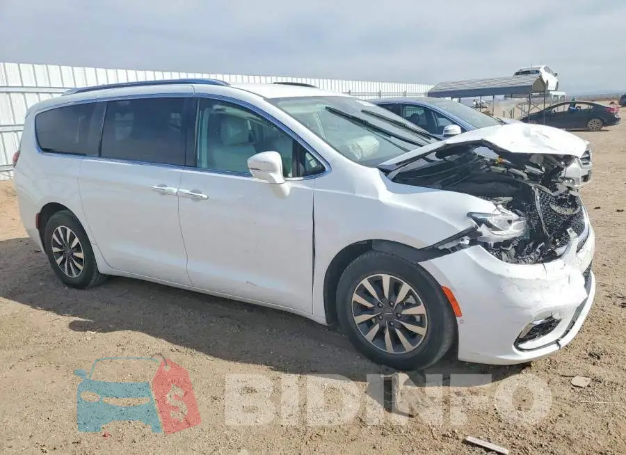 2C4RC1L74MR599297 Photo# 4