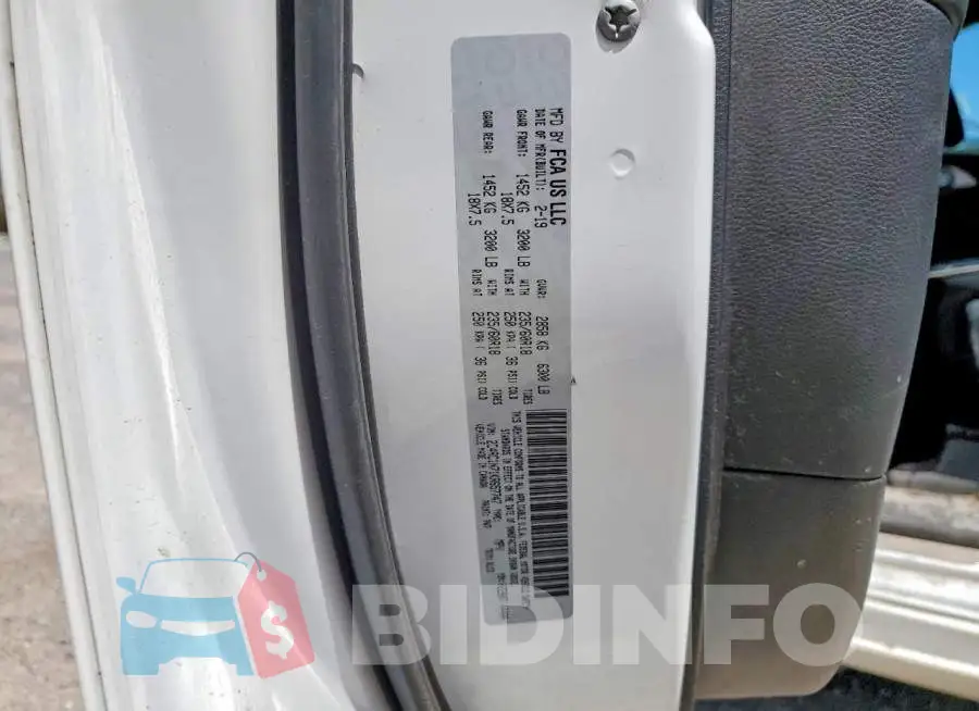 2C4RC1N71KR657747 Photo# 13