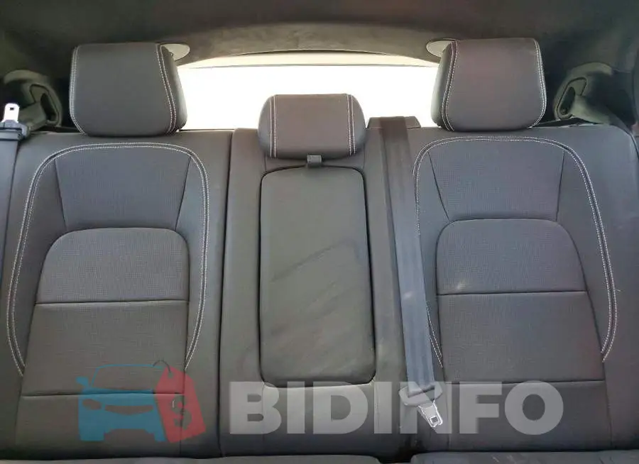 SADHD2S13K1F71835 Photo# 10
