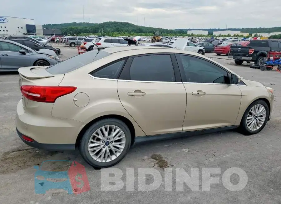 1FADP3J23JL289749 Photo# 3