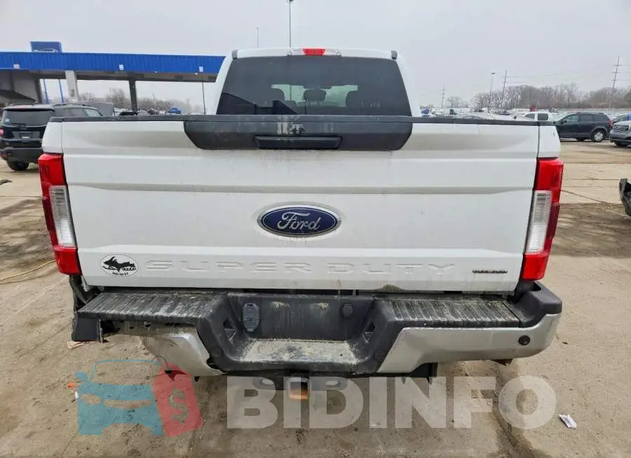 1FT7W2B64JEB74684 Photo# 6