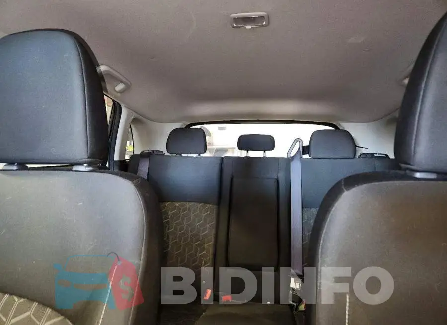 JA4APUAUXNU020193 Photo# 10