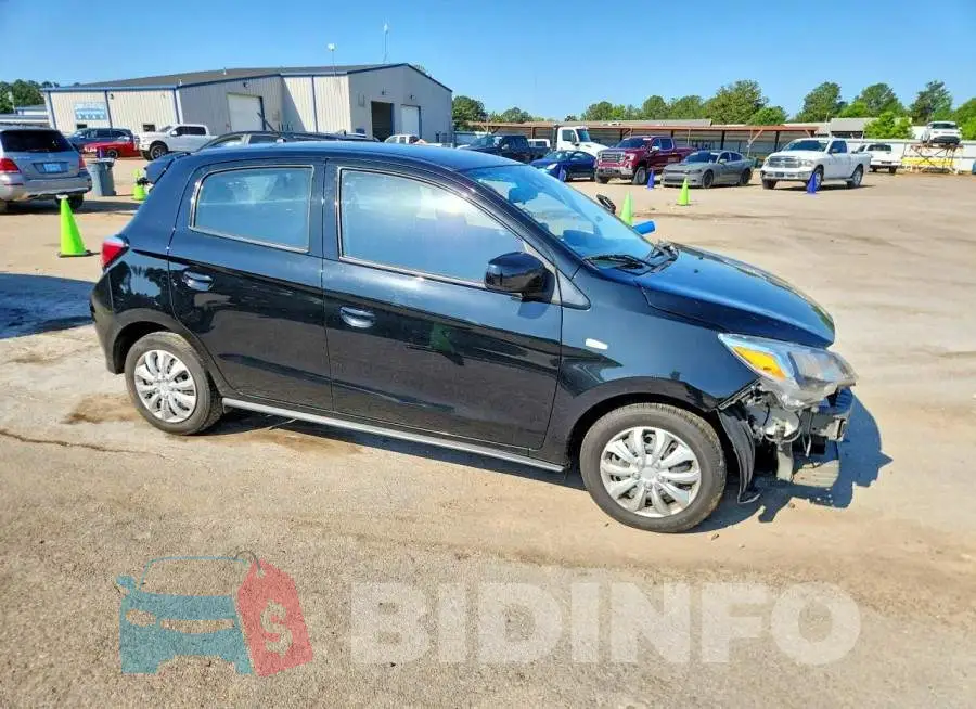 ML32AUHJ7MH010576 Photo# 4