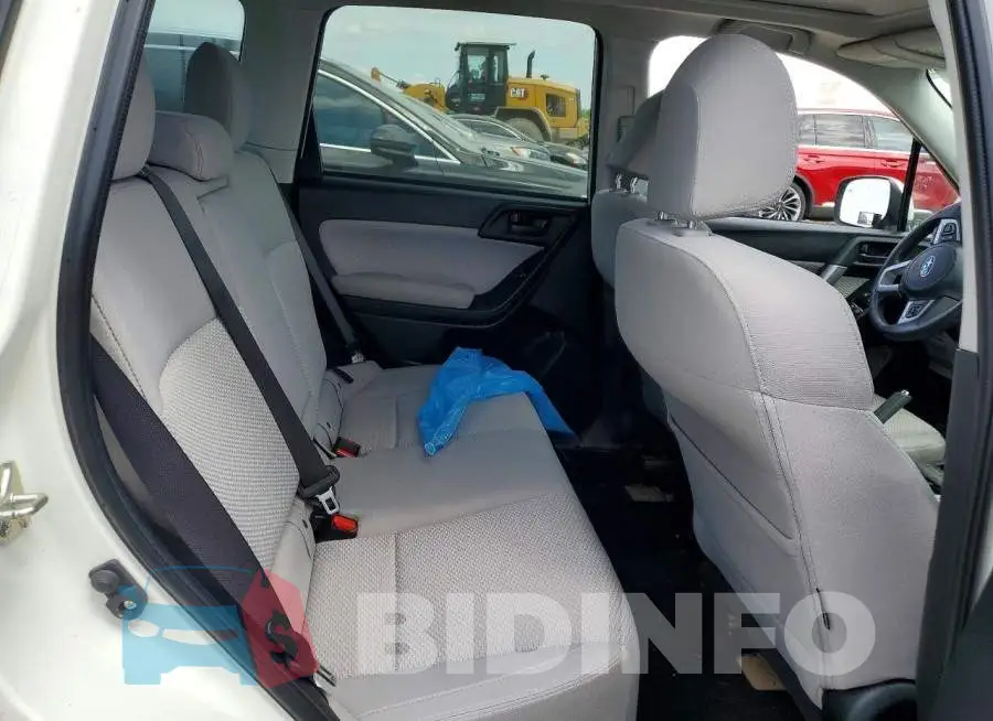 JF2SJAEC3JH569962 Photo# 10