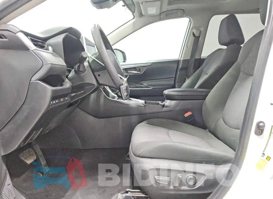 2T3P1RFV9PW402804 Photo# 7