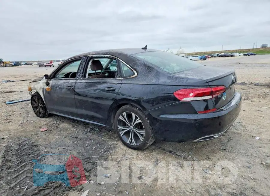 1VWSA7A32MC003717 Photo# 2