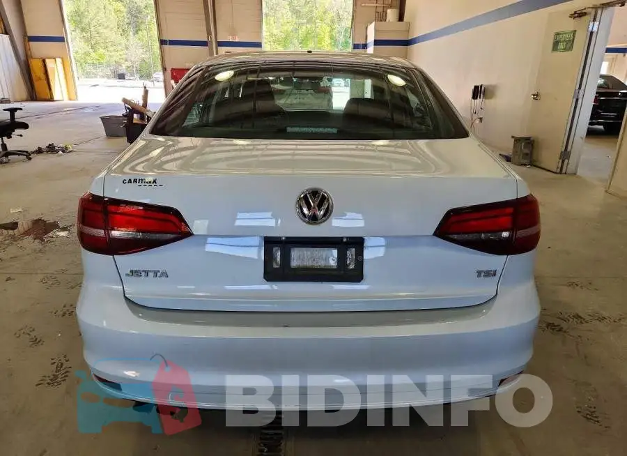 3VW2B7AJ0HM286327 Photo# 6