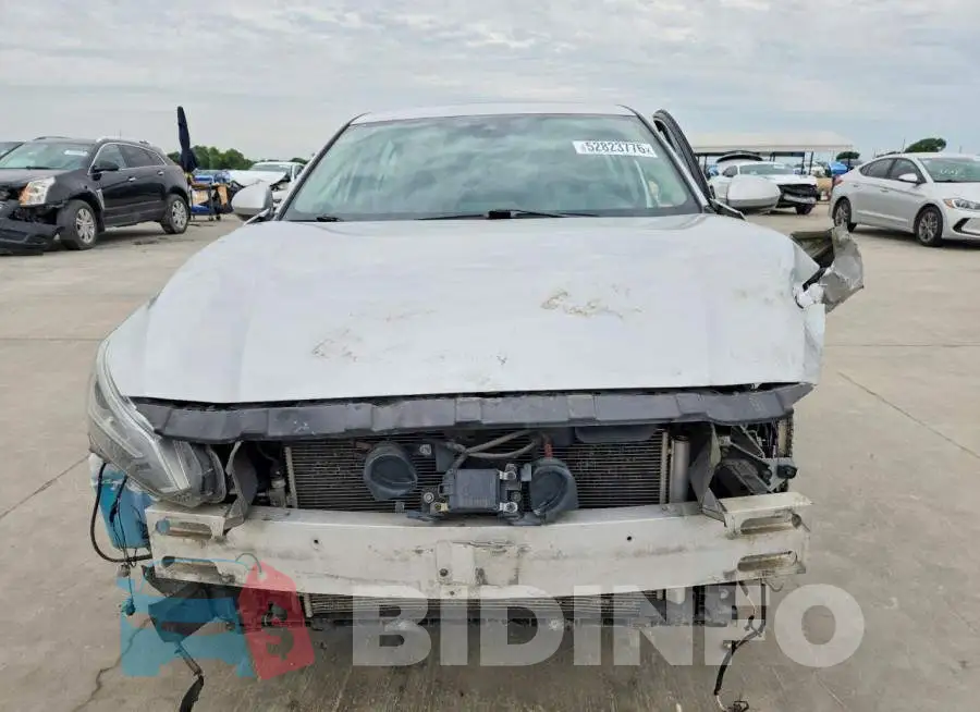 1N4BL4EV6KC217863 Photo# 5