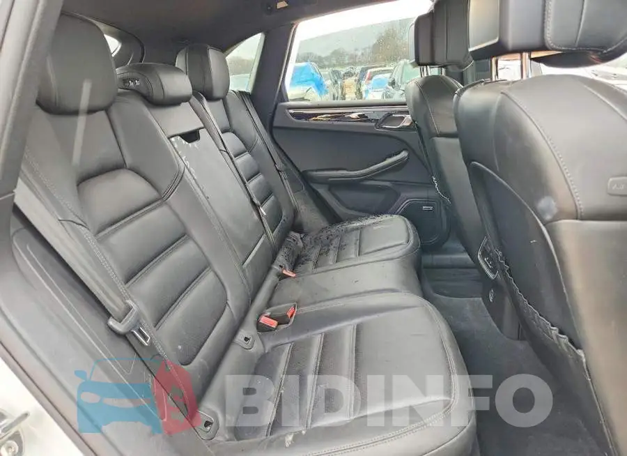 WP1AB2A50HLB16702 Photo# 11
