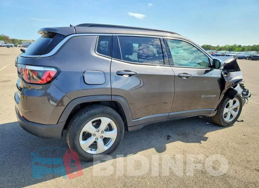 3C4NJDBB4KT807460 Photo# 3