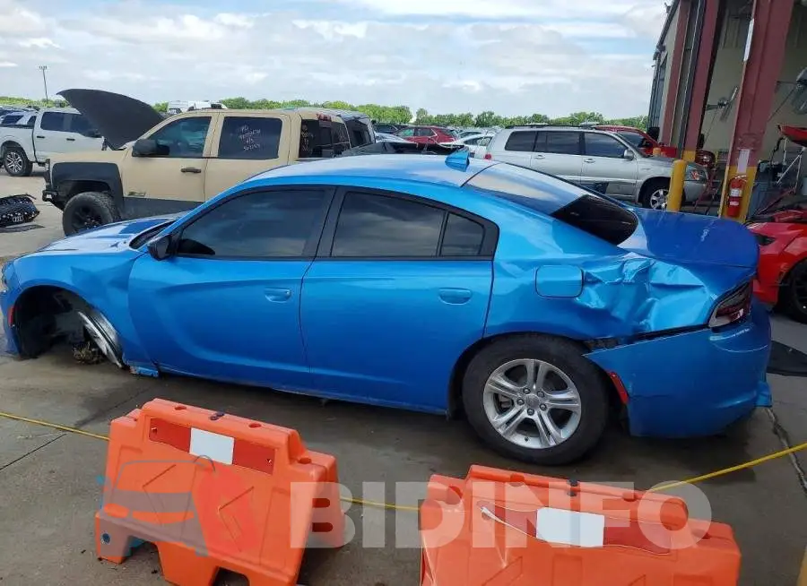 2C3CDXBG2PH656912 Photo# 2