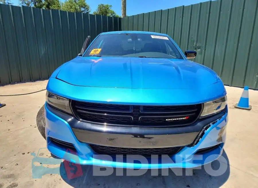 2C3CDXBG8PH561805 Photo# 5