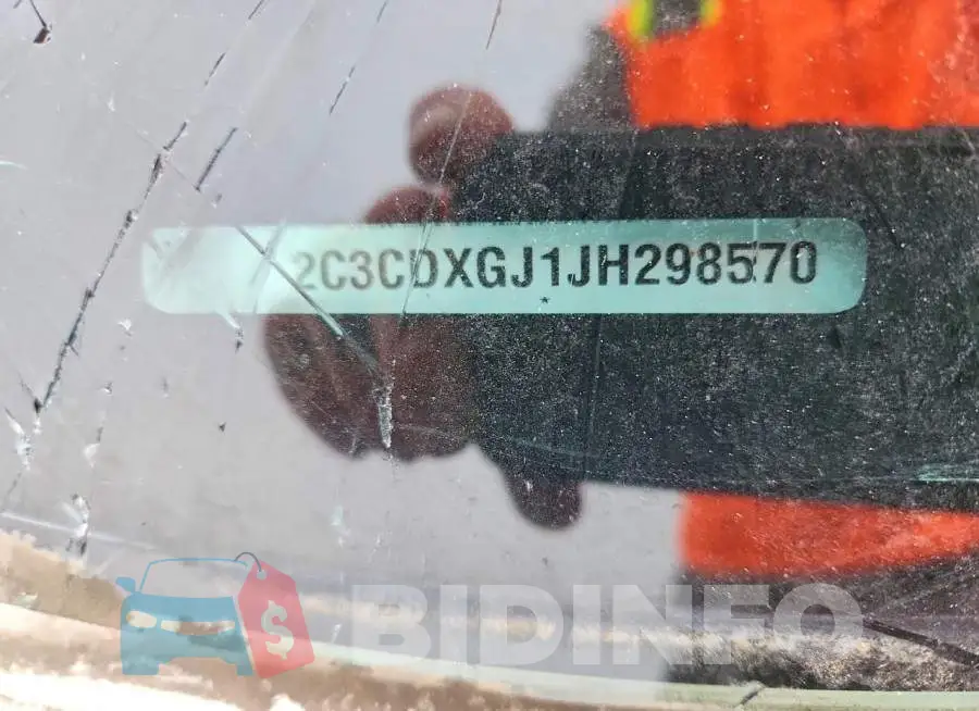 2C3CDXGJ1JH298570 Photo# 12