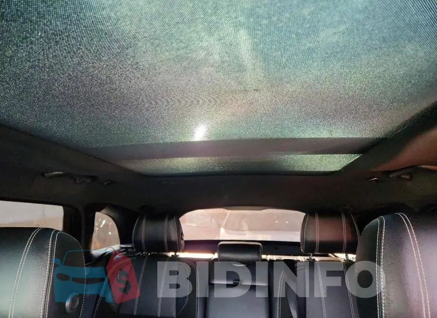 SALYL2RX9JA737594 Photo# 10
