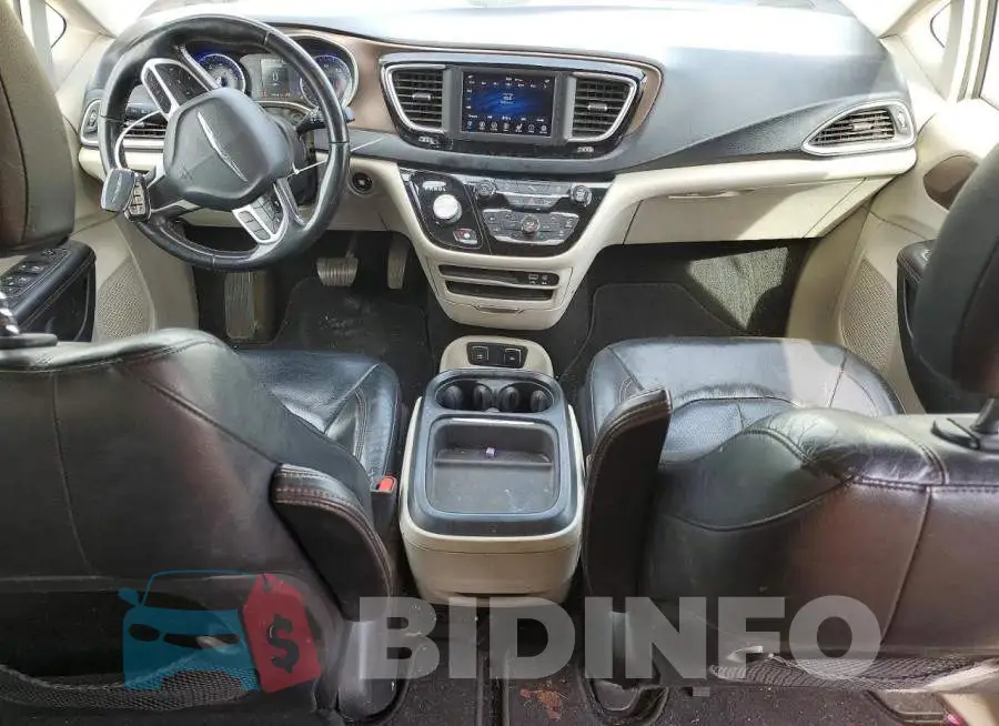 2C4RC1BG4JR163322 Photo# 8