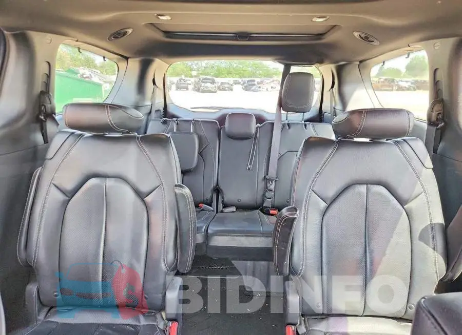 2C4RC1EG6KR667495 Photo# 10