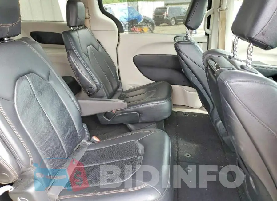 2C4RC1EG7JR115261 Photo# 11