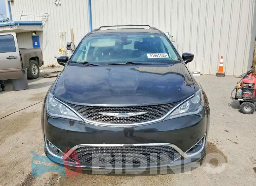 2C4RC1EG7JR115261 Photo# 5