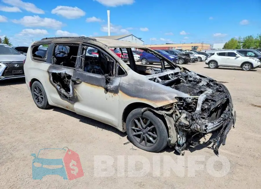 2C4RC1FG6LR232427 Photo# 4