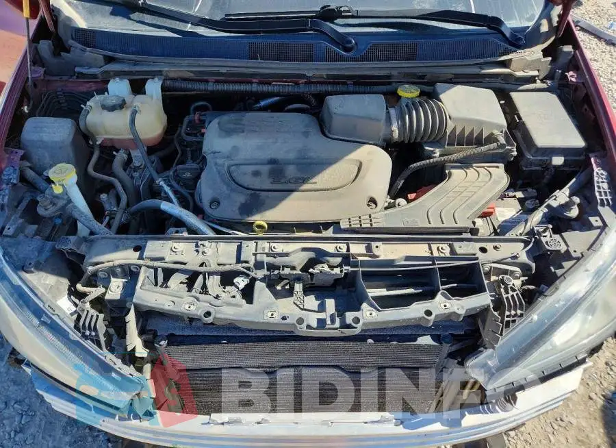 2C4RC1FGXKR559590 Photo# 12