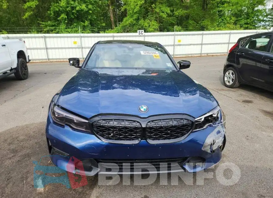 3MW5R7J06M8B84887 Photo# 5