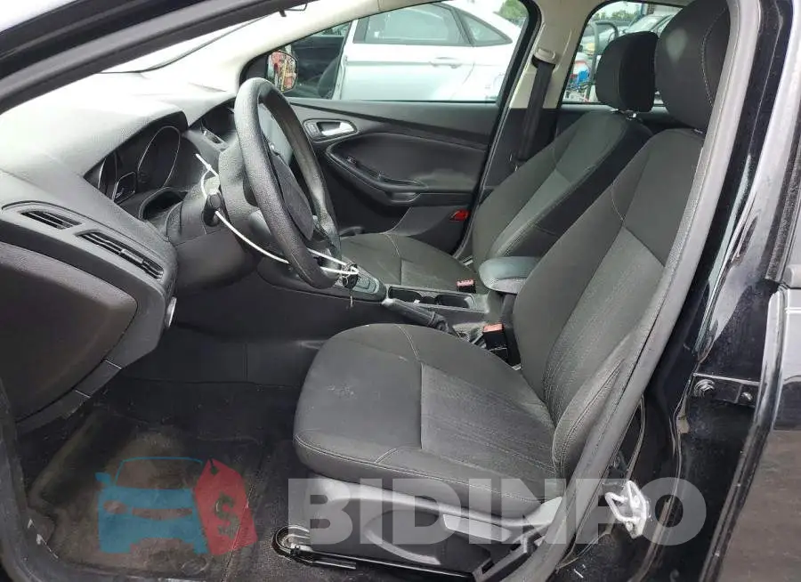 1FADP3FE8HL294426 Photo# 7