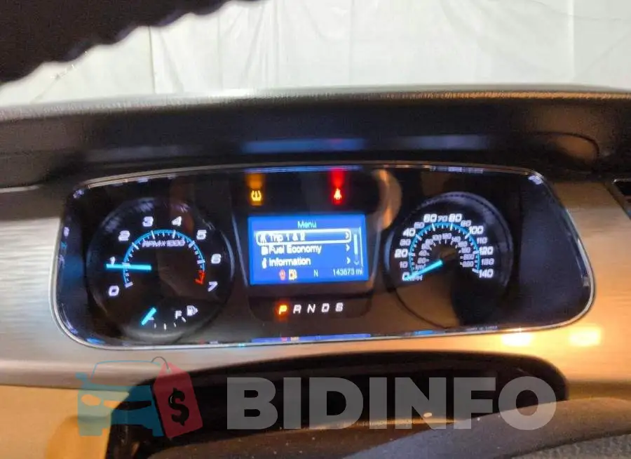 1FAHP2E80JG120162 Photo# 9