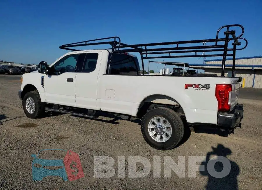 1FT7X2B65HEC15539 Photo# 2