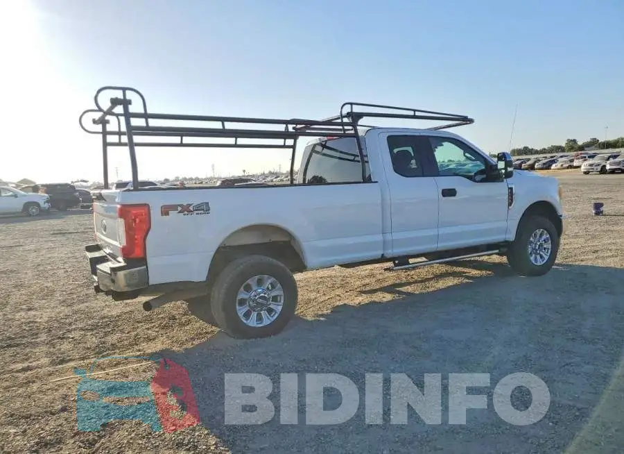 1FT7X2B65HEC15539 Photo# 3