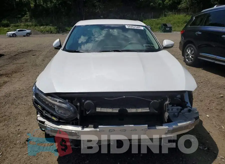 1HGCV1F17KA173923 Photo# 5