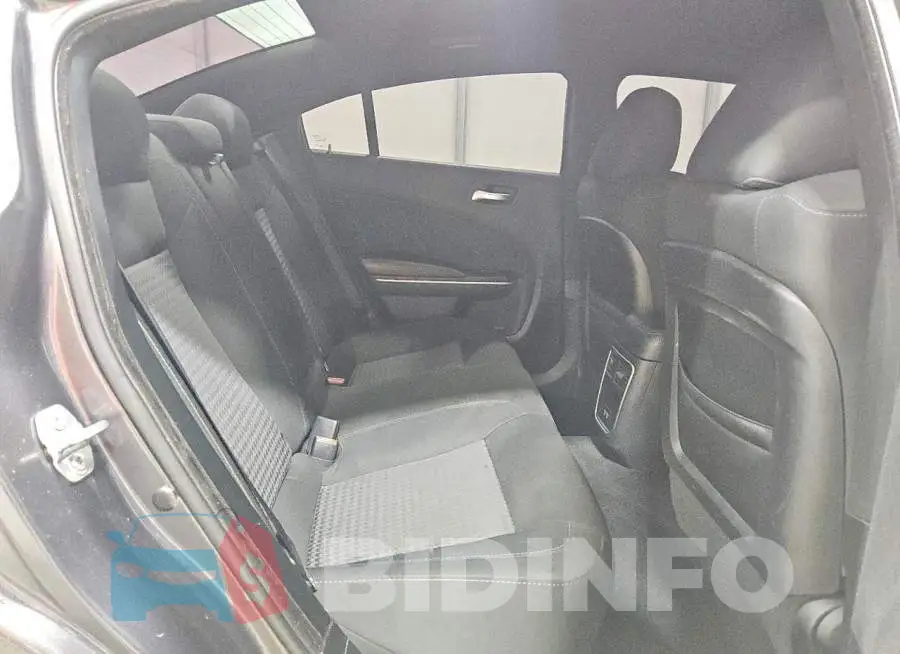 2C3CDXGJ8KH579184 Photo# 10