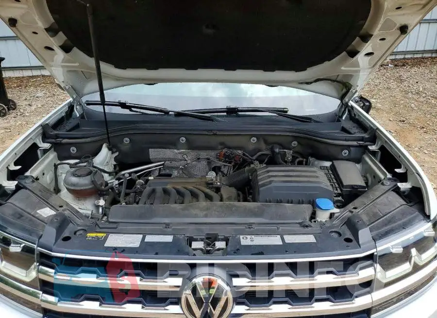1V2MR2CA6KC596187 Photo# 12