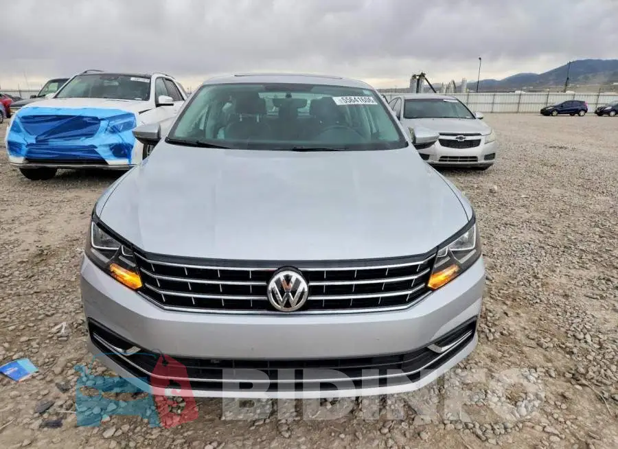 1VWLA7A30KC006455 Photo# 5