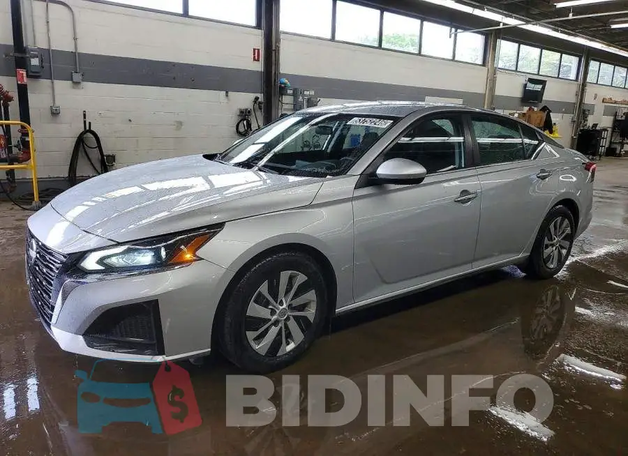 1N4BL4BV2PN362432 Photo# 1