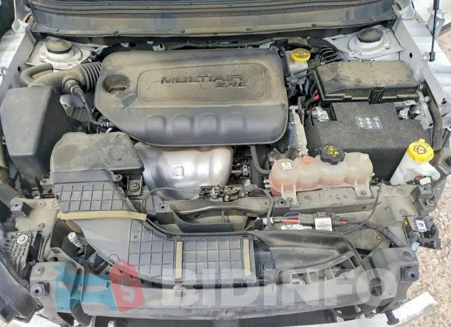 1C4PJLCB1KD332020 Photo# 11