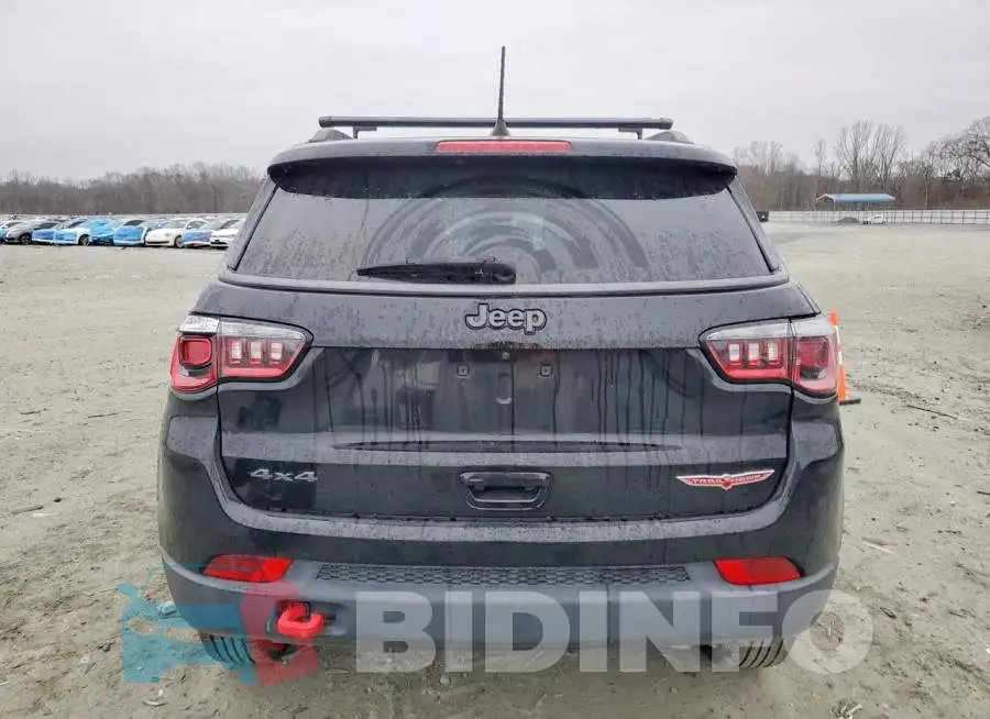 3C4NJDDB8KT712896 Photo# 6