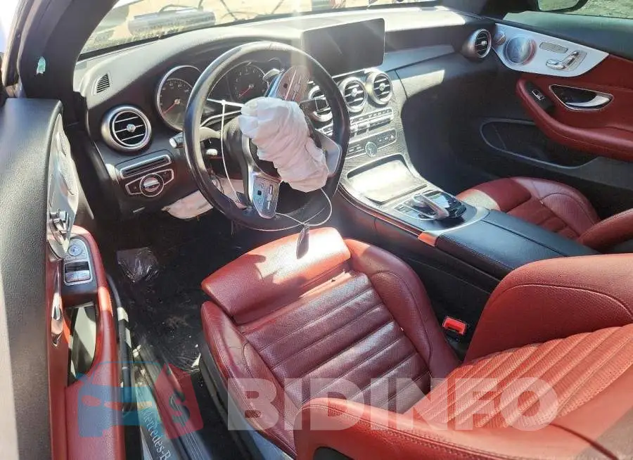WDDWJ8EB9KF828120 Photo# 8