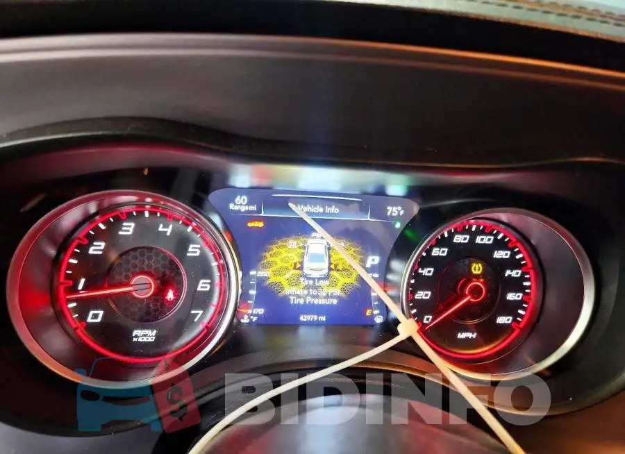 2C3CDXGJ7PH686749 Photo# 9
