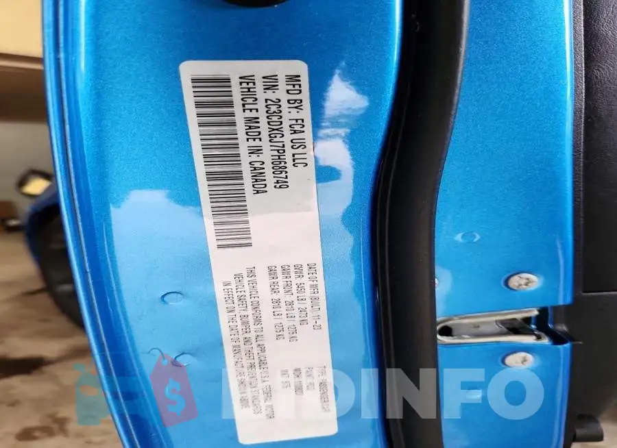 2C3CDXGJ7PH686749 Photo# 12