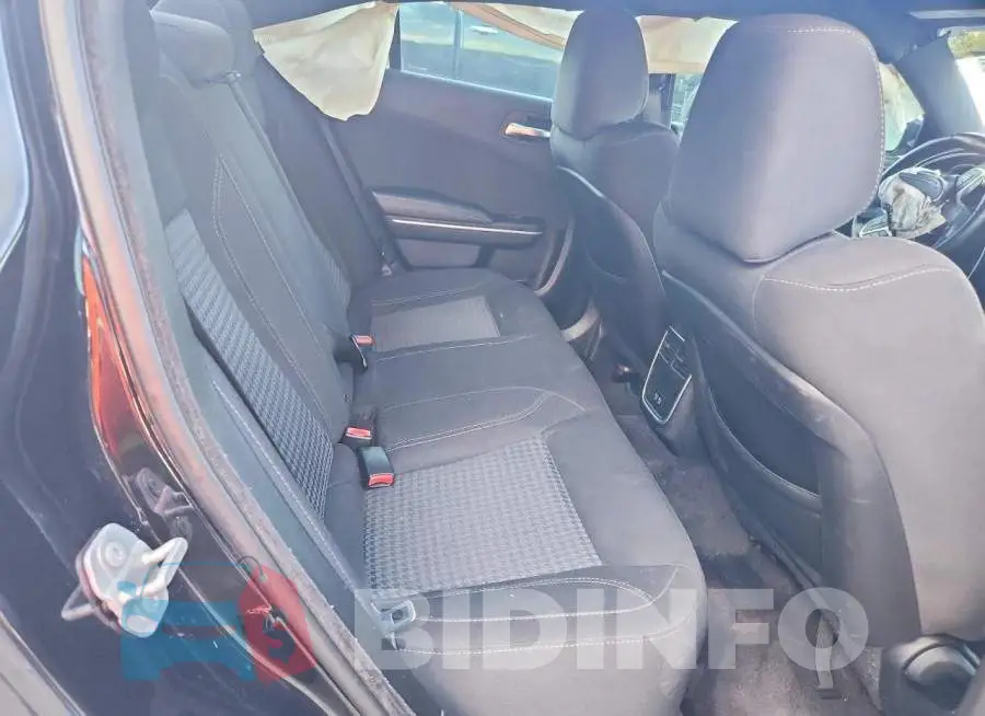 2C3CDXHGXHH598993 Photo# 10