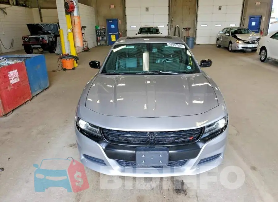 2C3CDXJG7HH638988 Photo# 5