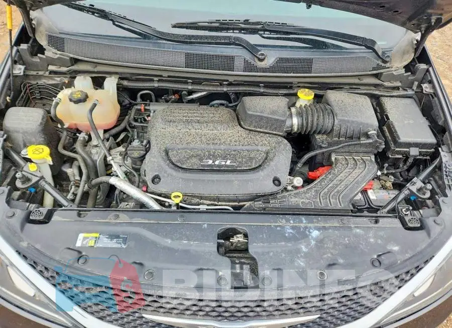 2C4RC1EG1JR257329 Photo# 12