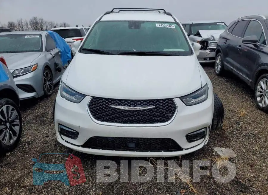 2C4RC3BG6NR161573 Photo# 5