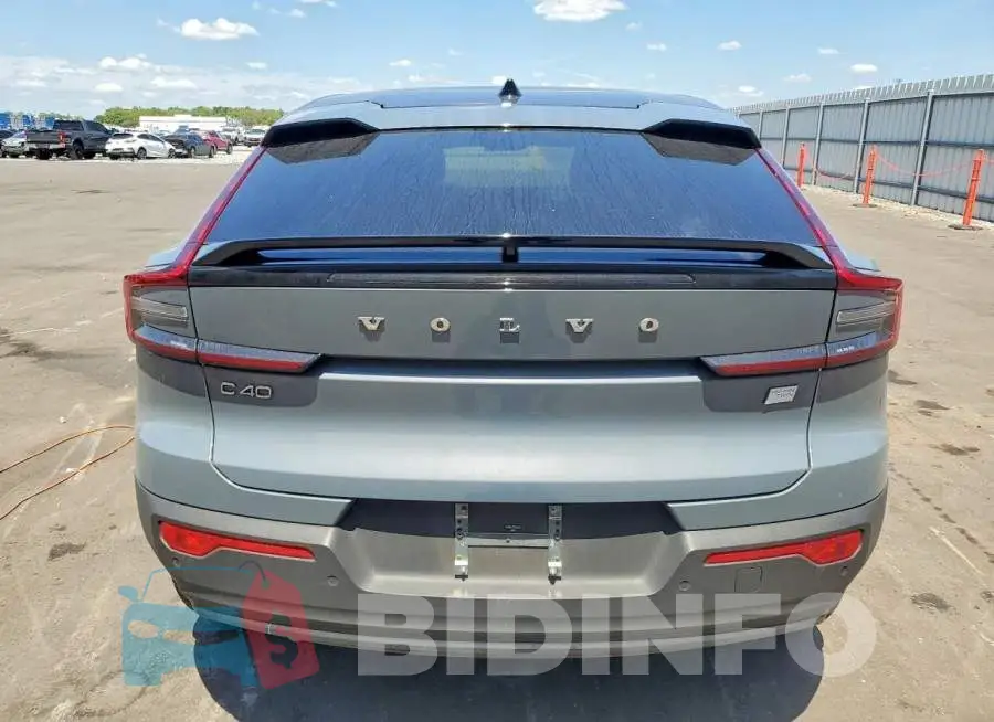 YV4ED3GL5P2063747 Photo# 6