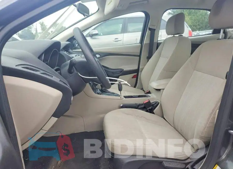 1FADP3F27HL275291 Photo# 7