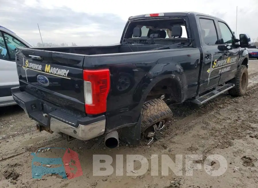 1FT8W3BT5JEB17099 Photo# 3