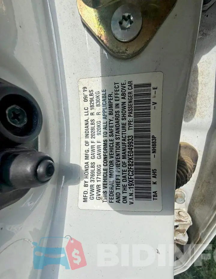 19XFC2F82KE049933 Photo# 10